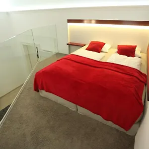 D.five Superior Loft At Basilica Appartamento