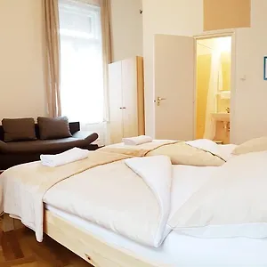 Πανσιόν Westend Minihotel