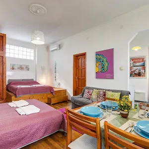 Apartman Near The Heroes Square, Budapest